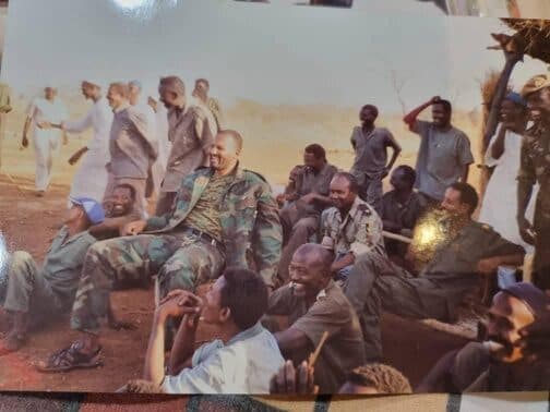 عبد الرحمن الصادق المهدي وسط مقاتلي جيش الأمة للتحرير | Abdelrahman Al Sadiq Al Mahdi among Umma Army for Liberation fighters