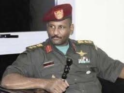 عبد الرحمن الصادق المهدي بزيه العسكري والقبعة الحمراء | Abdelrahman Al Sadiq Al Mahdi in uniform and a red beret